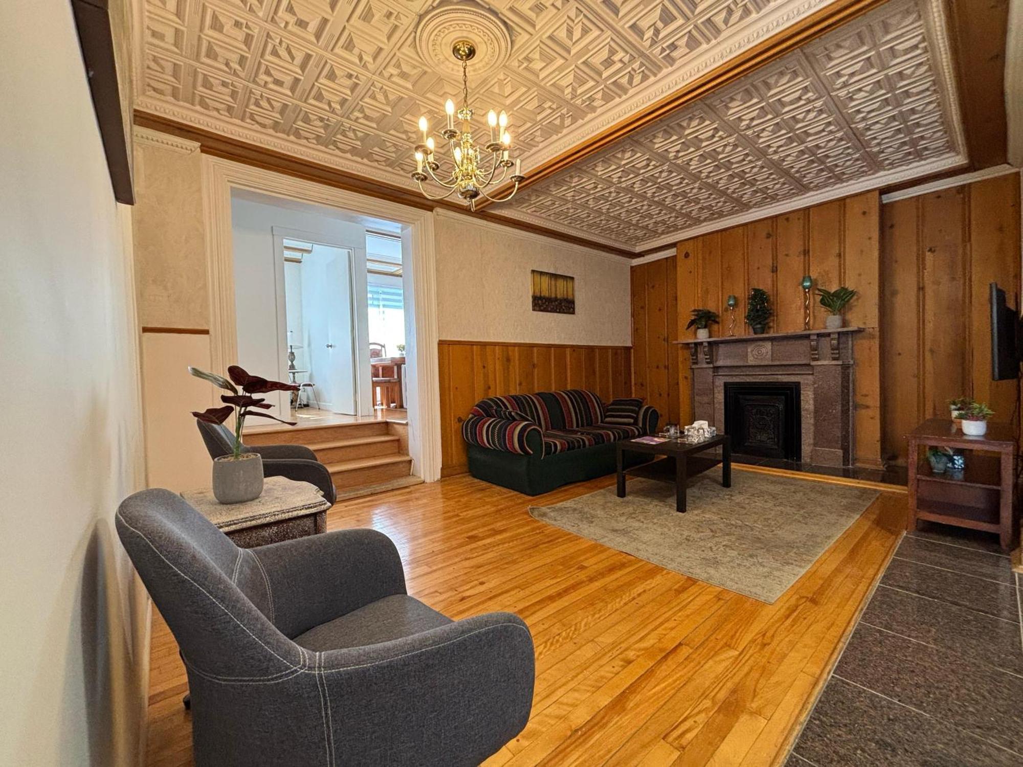 Sunlit Haven - Free Parking Appartement